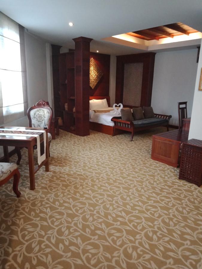 Charming Lao Hotel Muang Xai Exterior foto